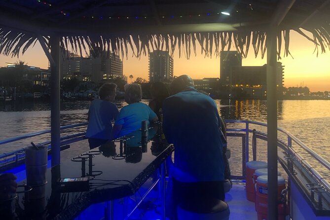 1,5h Tiki Tour with Unlimited Alcoholic Drinks, Clearwater Beach - Boarding with a mobile ticket and a quick check-in