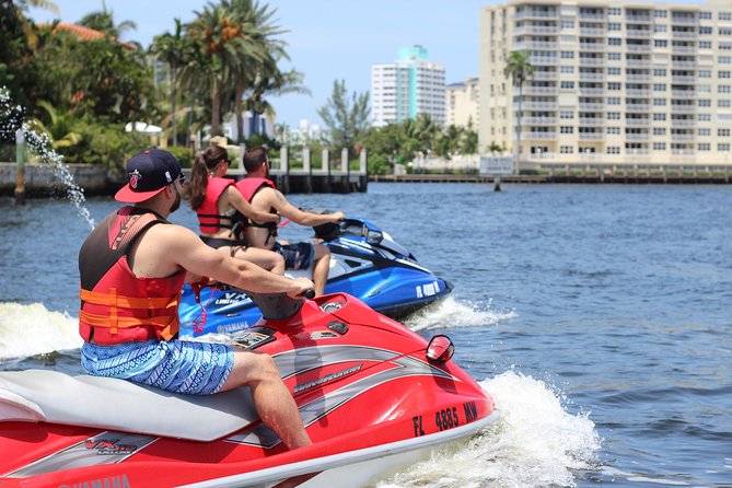 1 Hour Jet Ski Rental in Fort Lauderdale - Fort Lauderdale Beach to the intracoastal: how the hour typically unfolds