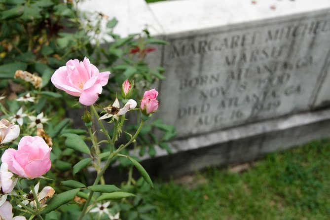 2.5 Hour Atlanta Local Food + Victorian Cemetery Tour - Pacing, weather, and what to bring so it stays fun