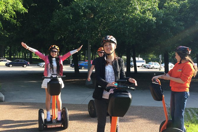 2-Hour Chicago Lakefront & Museum Campus Segway Tour - Museum Campus from the road: Field Museum and Shedd Aquarium pass-bys