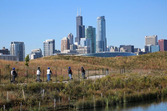 2-Hour Guided Segway Tour of Chicago - Meeting at 2 E 8th St: easy access, mixed first impressions