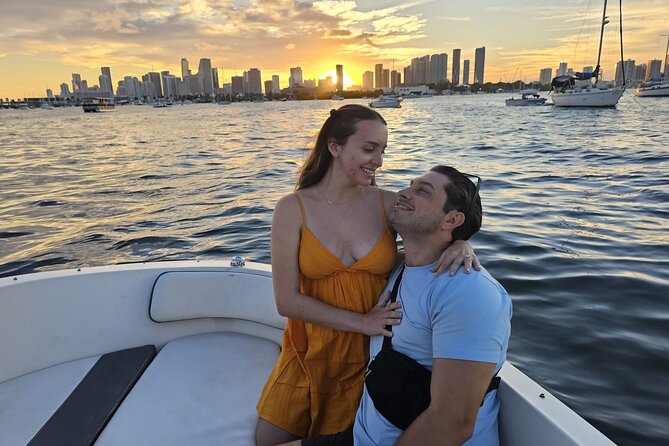 2 hrs Miami Private Boat Tour with Cooler, Ice, Bluetooth Stereo - The slow start from the marina to the bay