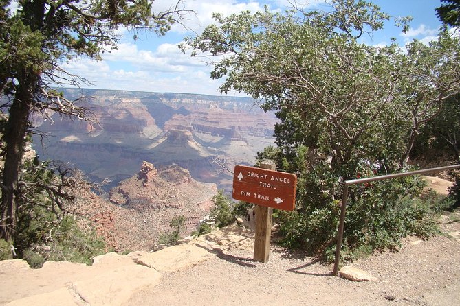 3 Hour Back-Road Safari to Grand Canyon with Entrance Gate By-Pass at 9:30 am - The small-group jeep format, and what it feels like in practice