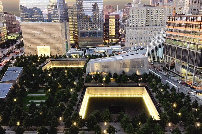 9/11 Memorial, Ground Zero Tour with Optional 9/11 Museum Ticket - Oculus to St Paul’s Chapel, the route that sets the mood