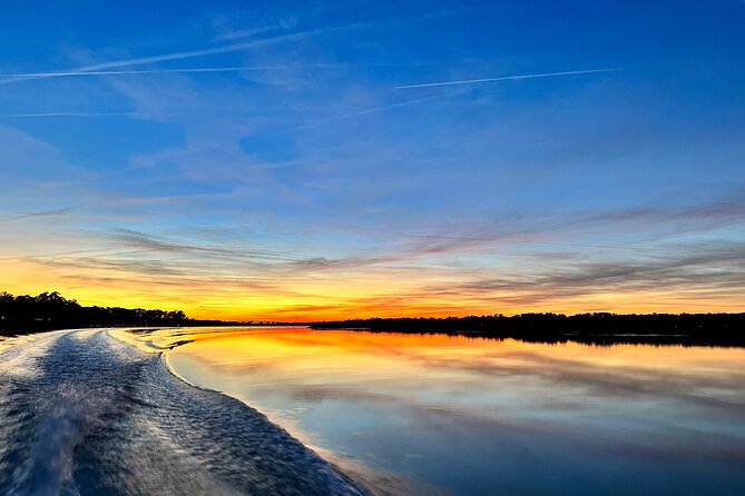 90 minute Hilton Head Sunset Dolphin Cruise - A 90-minute sunset cruise built around the marsh