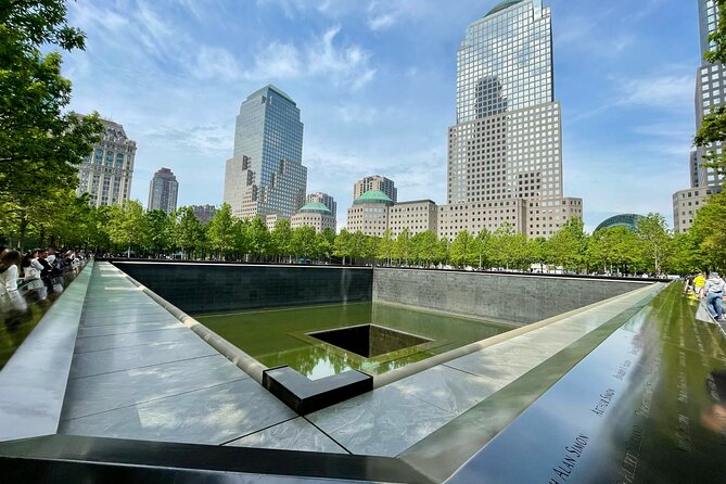 All-Access 9/11: Ground Zero Tour, Memorial and Museum, One World Observatory - One World Observatory: SkyPod up, 360-degree views down