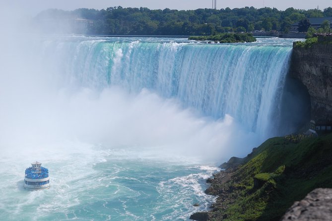 All Inclusive Niagara Falls USA Tour W/Boat Ride,Cave & Much MORE - Why this all-inclusive Niagara Falls USA format saves your day