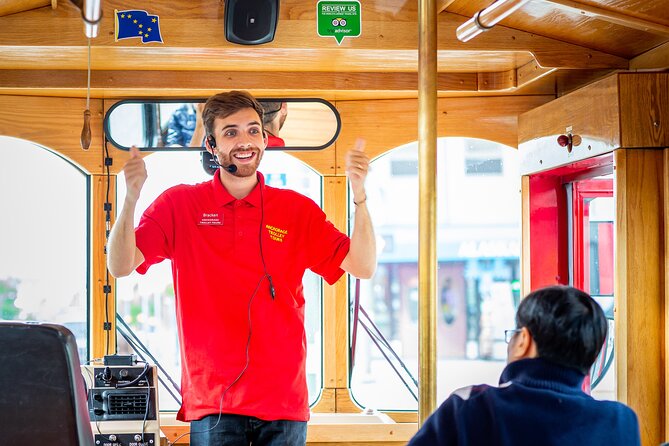 Anchorage Trolley's Deluxe City Tour - The guides can make or break the experience