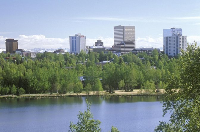 Anchorage Trolley Tour - Why This One-Hour Anchorage trolley tour is ideal for a first Anchorage day