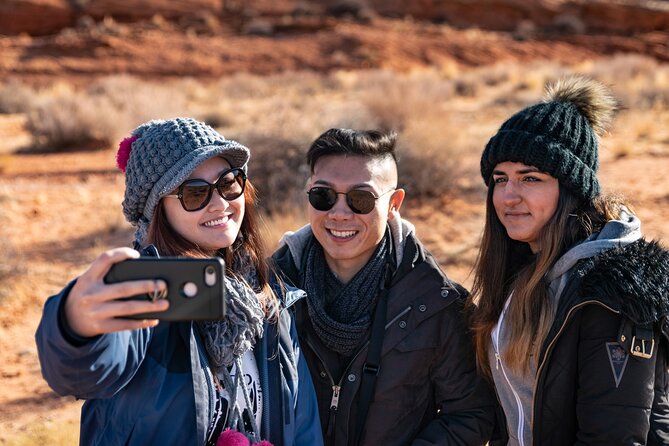 Antelope Canyon and Horseshoe Bend Day Tour from Flagstaff - Glen Canyon Dam Picnic: The Break That Keeps the Day Enjoyable