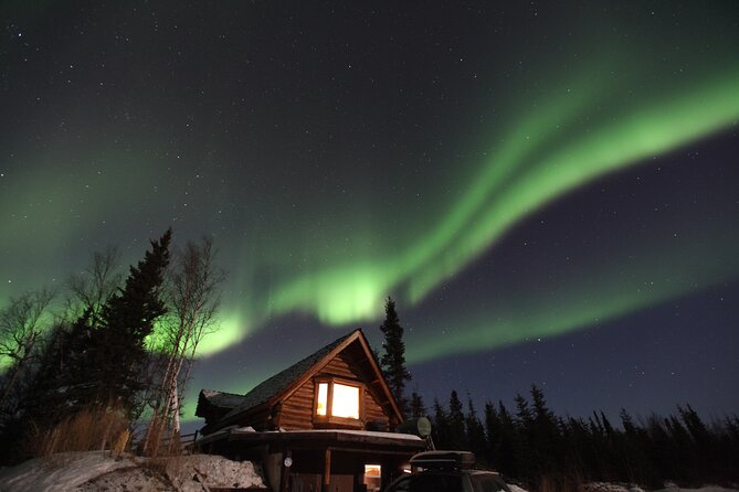 Aurora Viewing - Aurora Husky Lodge , Great view from top of the ridge - The Aurora Husky Lodge Setup: Warm Windows, an Outdoor Deck, and a Ridge View