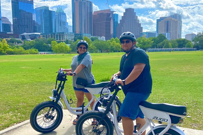 Austin Good Vibes E-Bike Tours - Music legend stops: Willie Nelson and Stevie Ray Vaughan