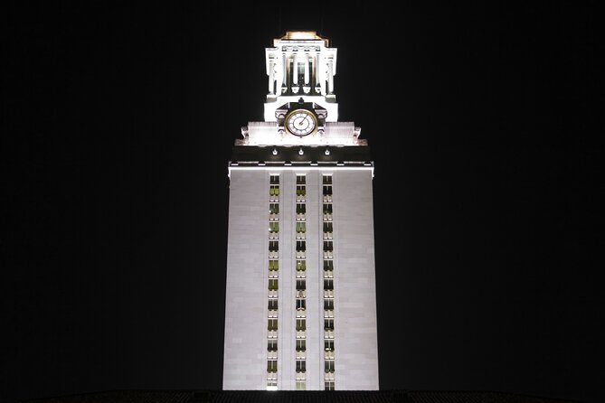 Austin Haunted Pub Crawl Walking Tour - Storytelling Style, Guide Personalities, and the Group Vibe