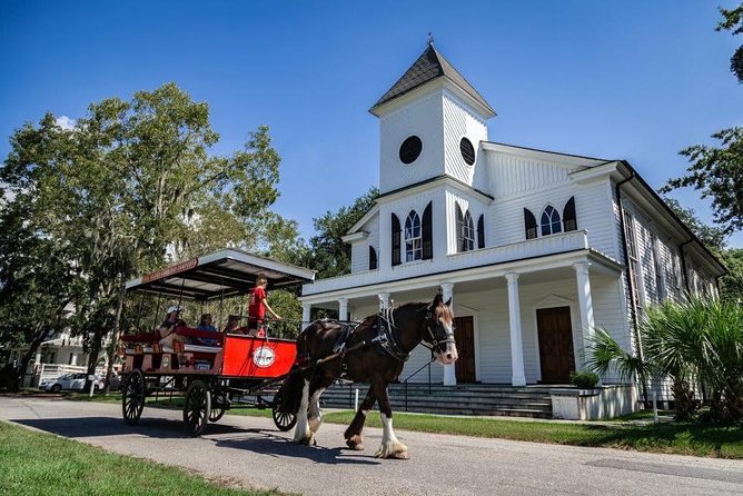 Beaufort’s #1 Horse & Carriage History Tour - The Chocolate Stop: A Sweet Break in the Middle