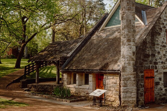 Belle Meade Guided Mansion Tour with Complimentary Wine Tasting - The 45-minute guided mansion tour: what it feels like inside