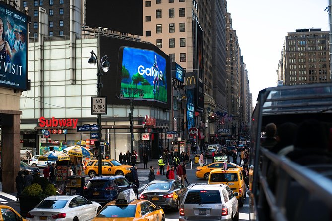 Big Bus NYC: Hop-On Hop-Off Sightseeing Tour by Open-top Bus - Finding Stops Without the Stress: Use Landmarks, Not Guesswork