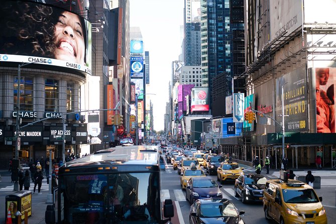 Big Bus NYC: Hop-On Hop-Off Sightseeing Tour by Open-top Bus - Downtown Loop: Empire State to SoHo to Brooklyn Bridge
