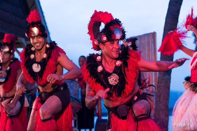 Big Island: Island Breeze Luau - Royal Procession and the Canoe Arrival Moment