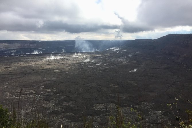 Big Island Volcano Adventure from Kona: Small Group - Lava tubes and the black sand beach: sea life moments can happen