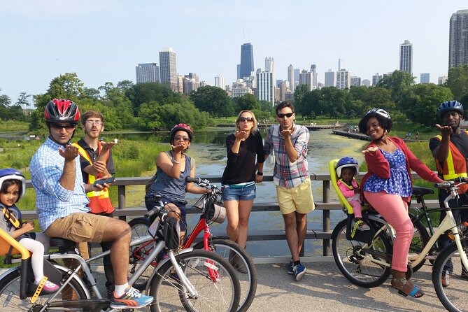 Bike Tour of Chicago's Lakefront Neighborhoods - North Avenue Beach and the Lakefront Trail: ride the shoreline, not just look at it