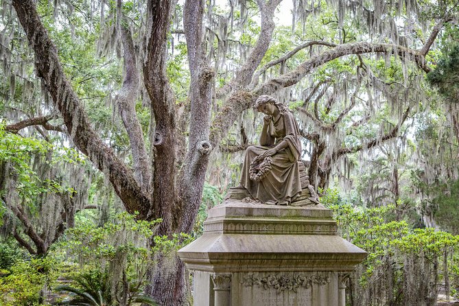 Bonaventure Cemetery & Wormsloe State Historic Site Tour - Bonaventure Cemetery: Moss-Draped Live Oaks and Wilmington River Views