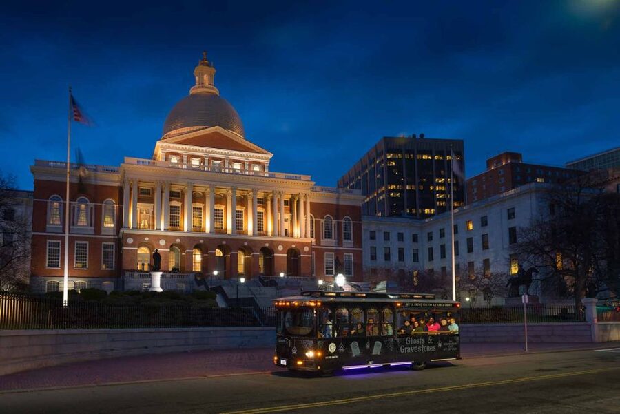 Boston: 1.5-Hour Ghosts and Gravestones Tour - What to Wear, What to Bring, and Night-Weather Reality