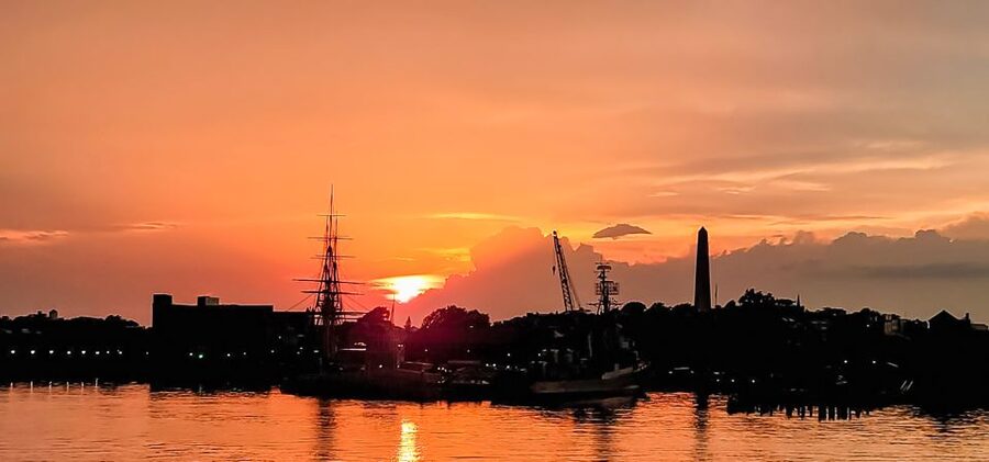 Boston: Boston Harbor Sunset Cruise - Finding Massachusetts Bay Lines at Rowes Wharf (Gate C)