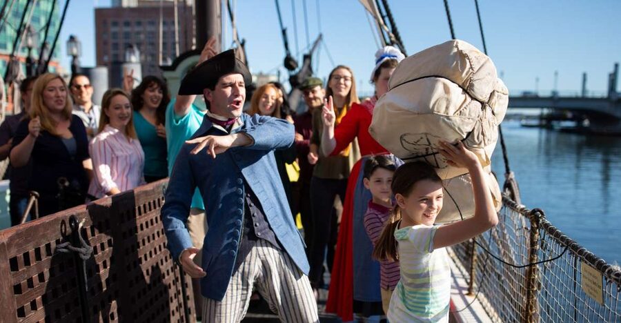 Boston: Boston Tea Party Ships and Museum Interactive Tour - Meeting the Colonists, Handbills, and the Mohawk Disguise