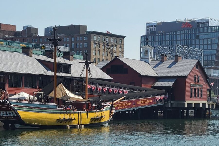 Boston: Boston Tea Party Ships and Museum Interactive Tour - Exploring the Replica Ships Up Close