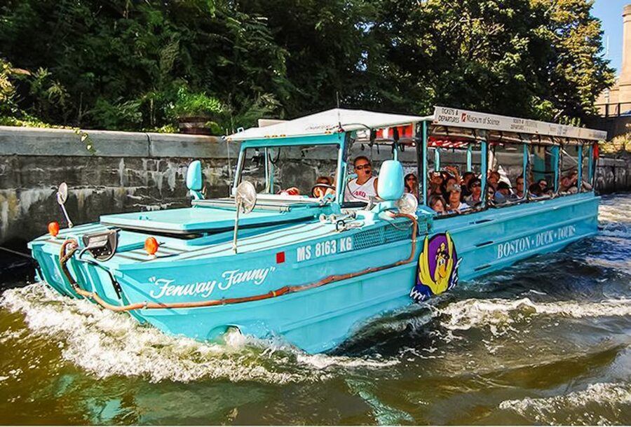 Boston Duck Tour: The Original and World-Famous - Boston in 80 Minutes, WWII-Style Duck Power