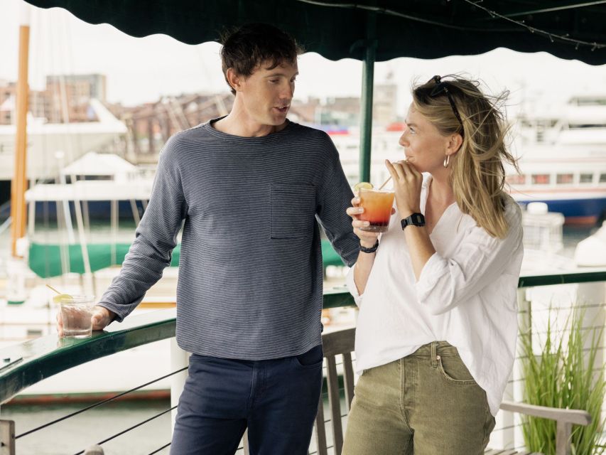 Boston: Harbor Sunset Yacht Cruise - A 1920s-Style Yacht Turns Boston’s Waterfront Into an Event
