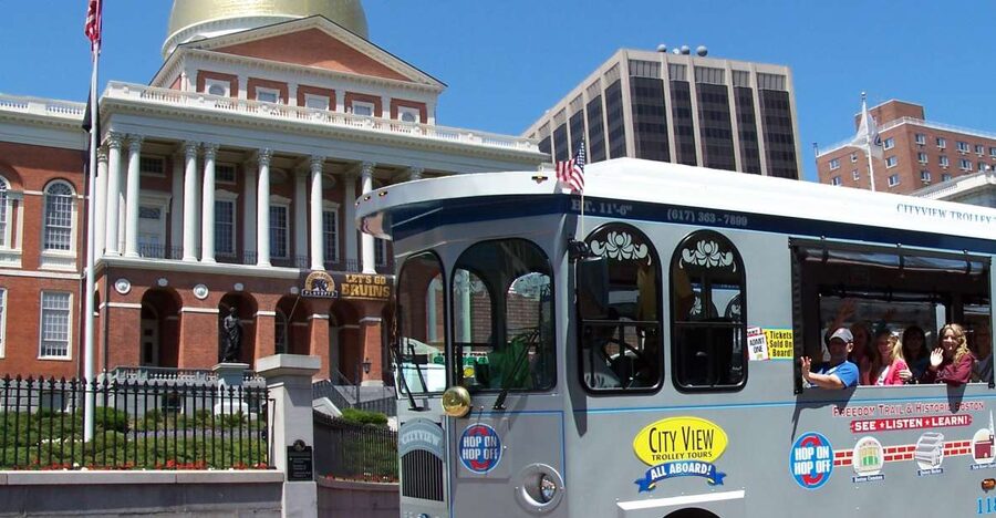 Boston: Hop-On, Hop-Off 20+ Stops Trolley Ticket - Starting at the Aquarium makes the whole day easier