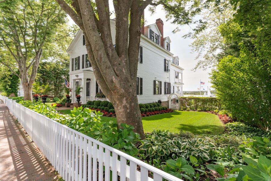 Boston: Martha's Vineyard Day Trip with Optional Island Tour - Cost and value: is $129 fair for a 13-hour loop?