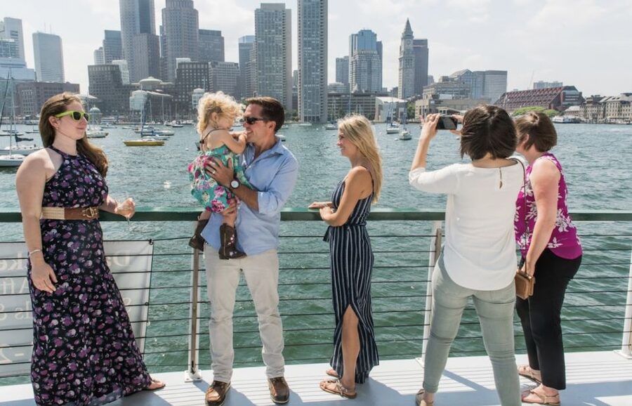 Boston: New England Harbor Cruise - Bunker Hill Monument, Old North Church, and the Harbor’s “Know It When You See It” Moments