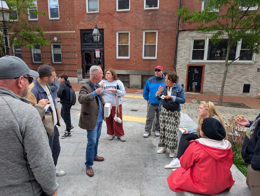 Boston: North End & Little Italy Food Tour with Local Dishes - Clam chowder, lobster roll, and the first bites that set the tone