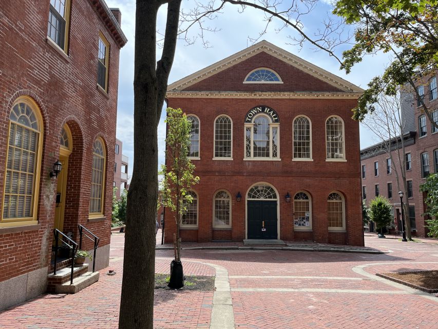 Boston: Salem by Boat – Witch Trials & Walking Tour - Pop culture stops on real Salem streets: Bewitched and Hocus Pocus locations