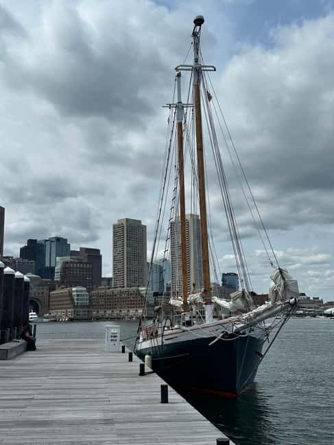 Boston: Tall Ship Harbor Sail - Weather, wind, and rain-shine sailing: what you should pack