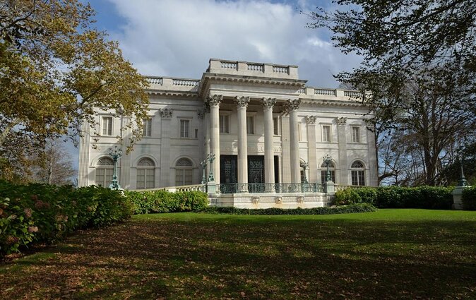 Boston to Newport Small-Group Day Trip with Breakers & Marble House Admission - Key points before you go