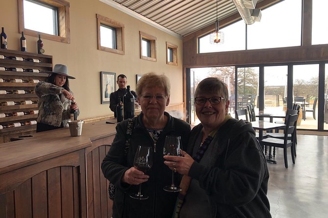 Boutique Winery Experience in the Fredericksburg Texas Hill Country - Lunch Included: Box Meal Or Local Eatery, And Why That Matters