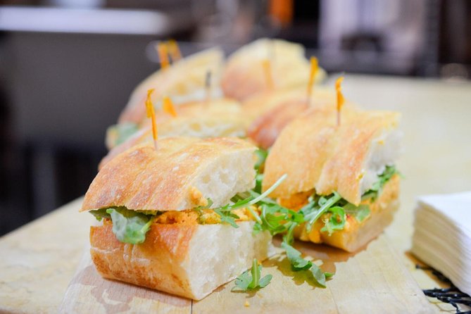 Brooklyn Food Walking Tour: Local Eats & Family‑Run Shops - Stop 4 on Atlantic Avenue in Brooklyn Heights: a quick Middle Eastern bakery moment