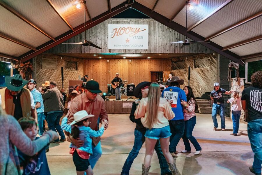 Bulverde: Saturday Night Rodeo General Admission Ticket - Tejas Rodeo in Bulverde: What a Saturday Night Really Feels Like
