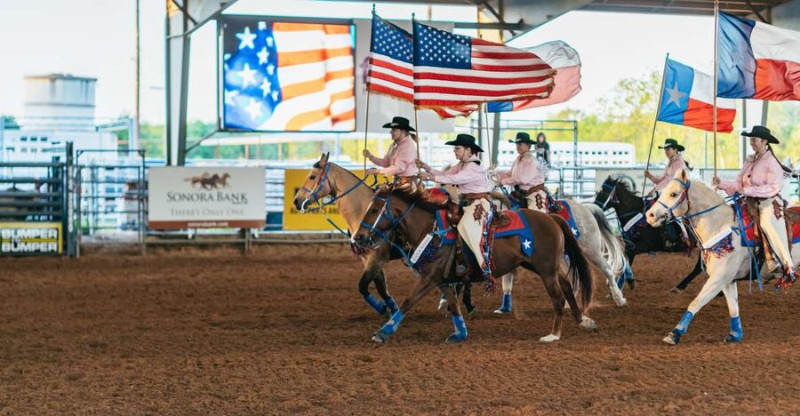 Bulverde: Saturday Night Rodeo General Admission Ticket - Western Grounds Before the Rodeo: BBQ, Country Music, and Shopping
