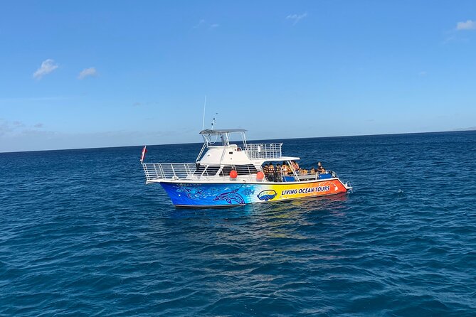 BYOB Sunset Cruise off the Waikiki Coast - Crew Energy Makes or Breaks a Sunset Cruise