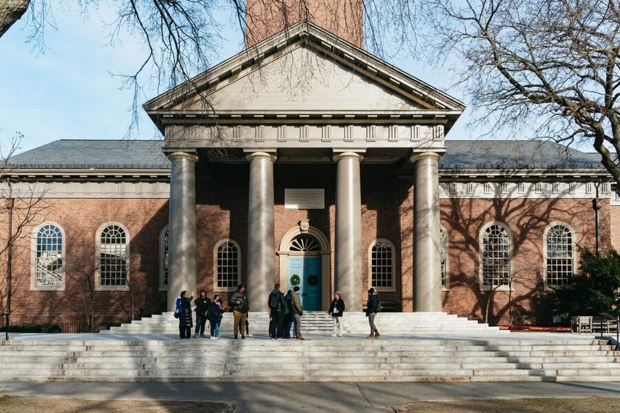 Cambridge: Harvard University Student-Guided Walking Tour - Walking Harvard Yard Through a Student Lens