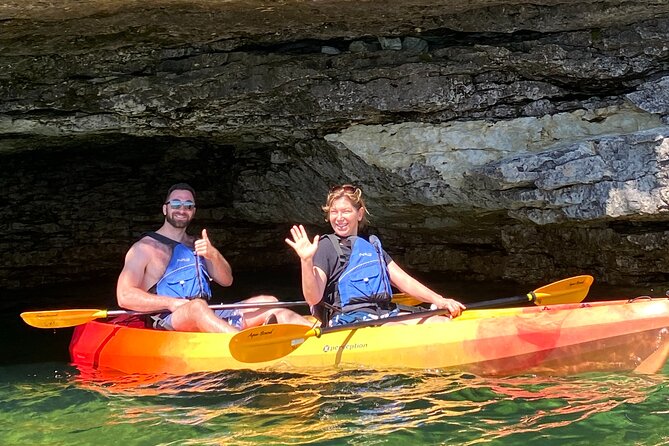 Cave Point Kayak Tour - The tall dunes and long beach stretch near Cave Point