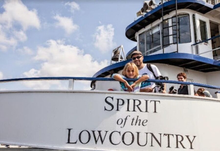 Charleston: Fort Sumter Entry Ticket with Roundtrip Ferry - Fort Sumter grounds: what you can realistically see in one hour
