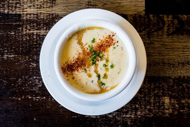 Charleston French Quarter or Brunch Food Tour with 7+ Tastings - Walking logistics, shoes, and rain-friendly pacing