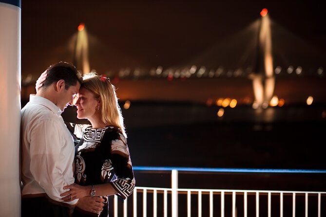 Charleston Harbor Luxury Dinner Cruise with Live Music - Live Music You Can Feel: Atmosphere, Not Silence