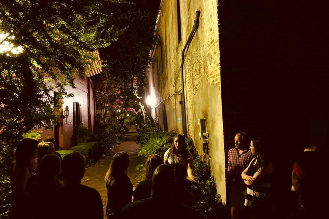 Charleston Haunted Booze and Boos Ghost Walking Tour - Pirate guide, small group, and why the group size matters