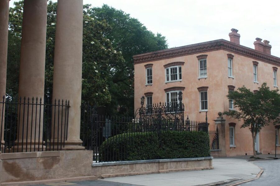 Charleston: Historic City Highlights Guided Bus Tour - Key highlights worth your attention